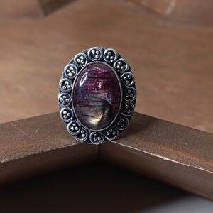 Labradorite gemstone ring, size 8, Silver Plated